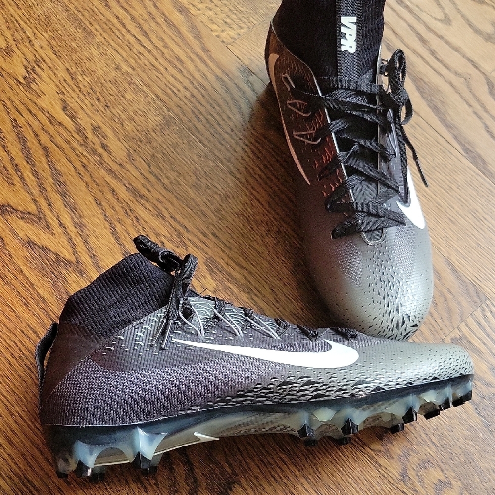 New Nike Vapor Untouchable 2 Cleats - Picture 3 of 6